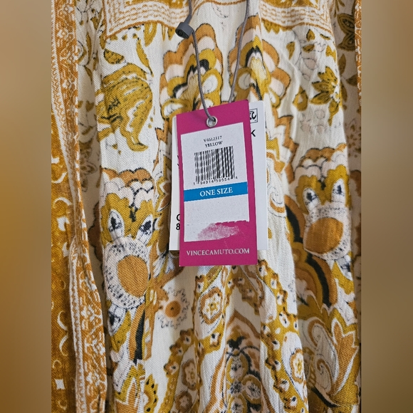 Vince Camuto Paisley Crinkle Top O/S - Picture 4 of 8